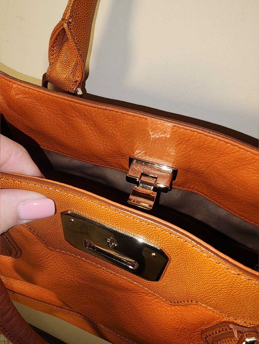 Cole Haan Burnt Orange Textured Leather Kendra Valise Tote Purse Caramel Trim - Picture 8 of 9